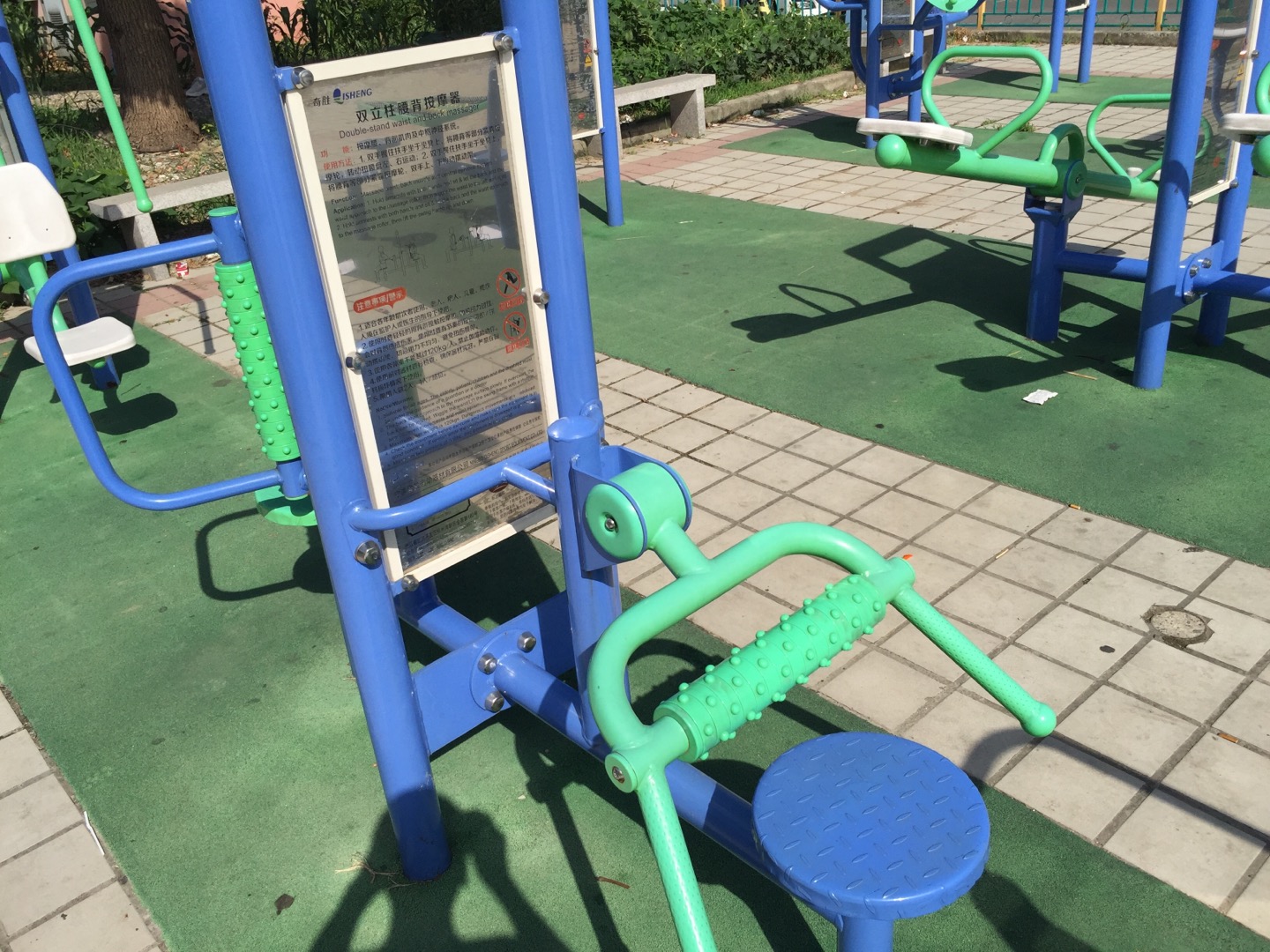 雙立柱腰背按摩器 雙立柱腰背按摩器