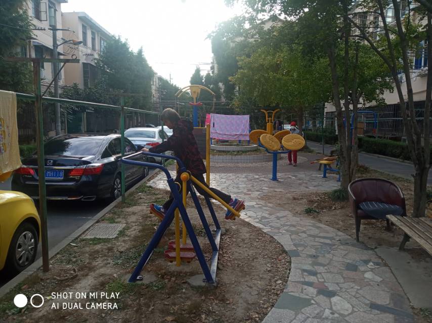 上煉一村健身點(diǎn)