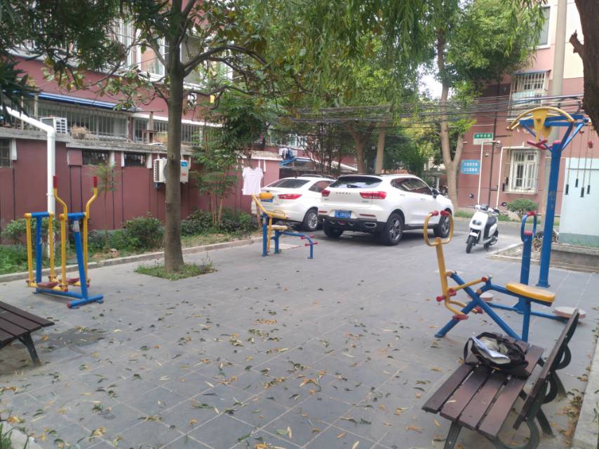 華美路居委健身點C