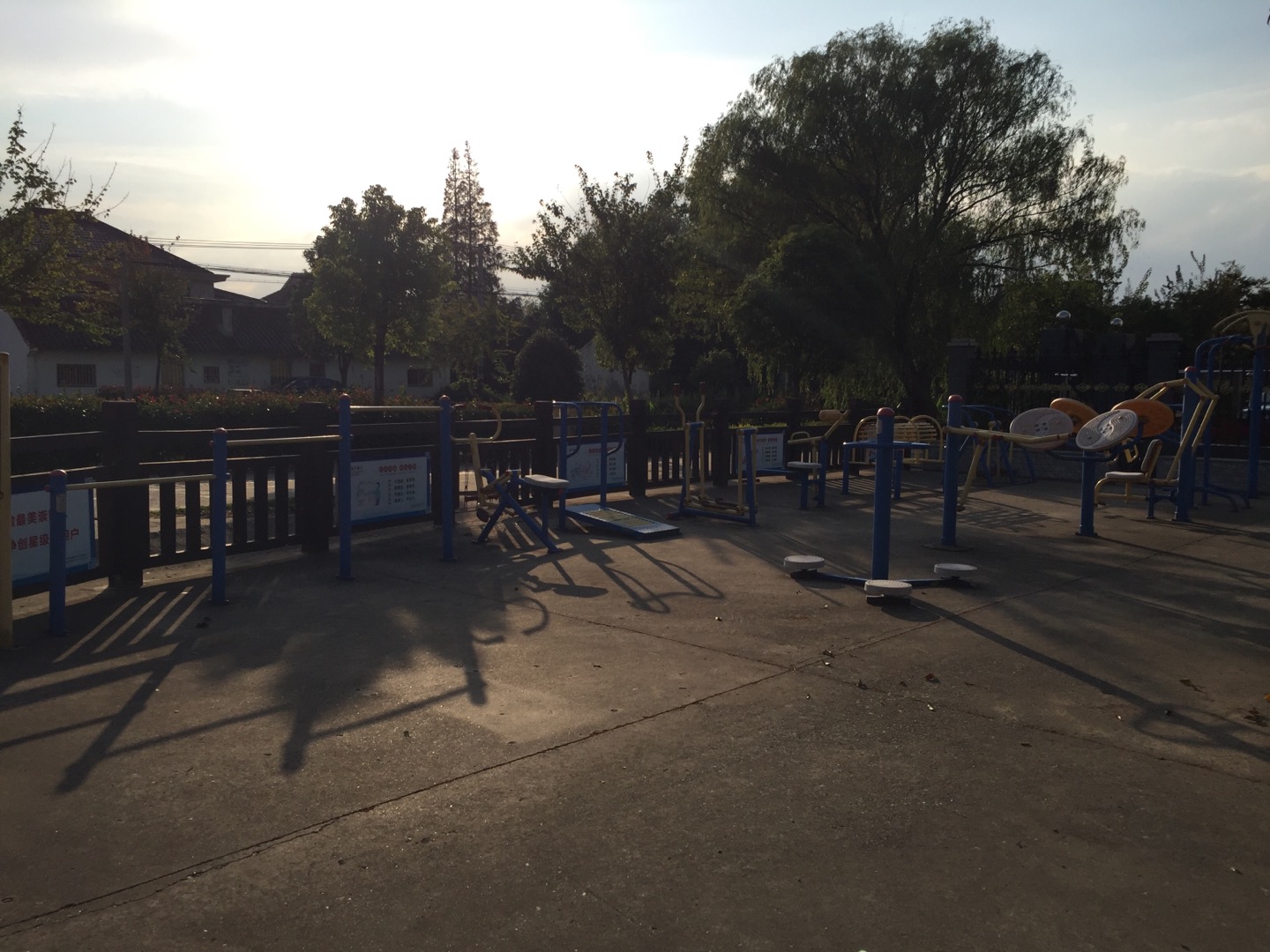 廟鎮(zhèn)聯(lián)益村健身點二