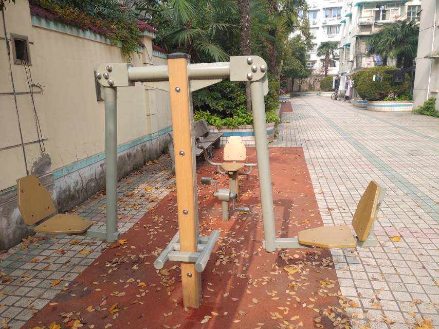 坐推訓練器 坐推訓練器