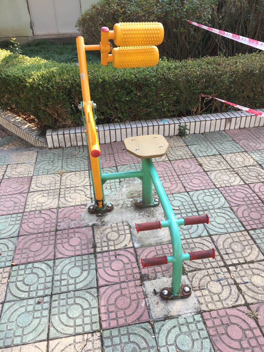 腹背鍛煉器 腹背鍛煉器