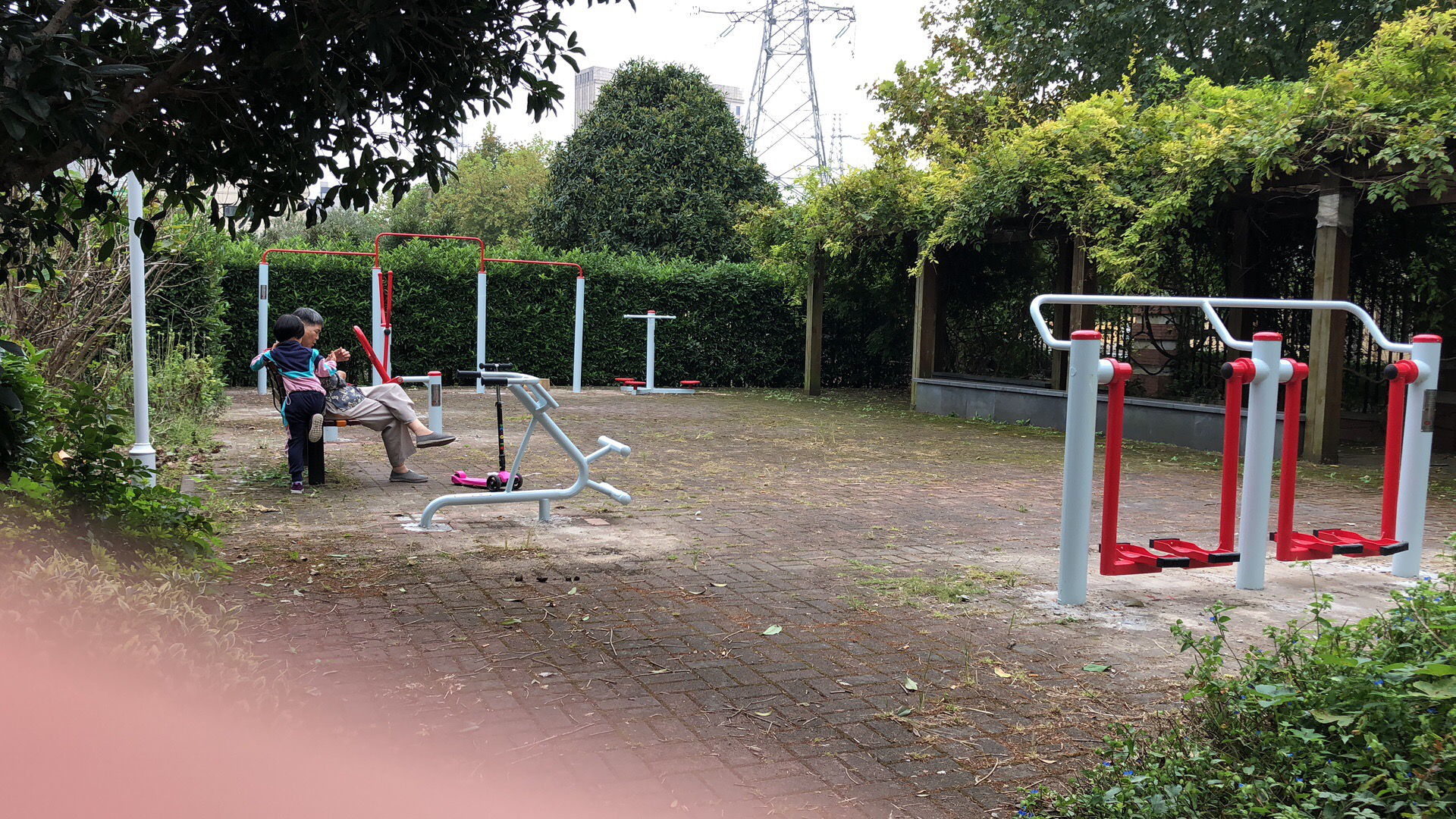 春夏居委健身點(diǎn)