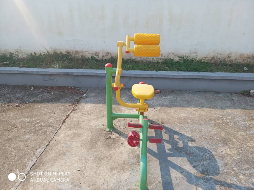 腹背鍛煉器 腹背鍛煉器