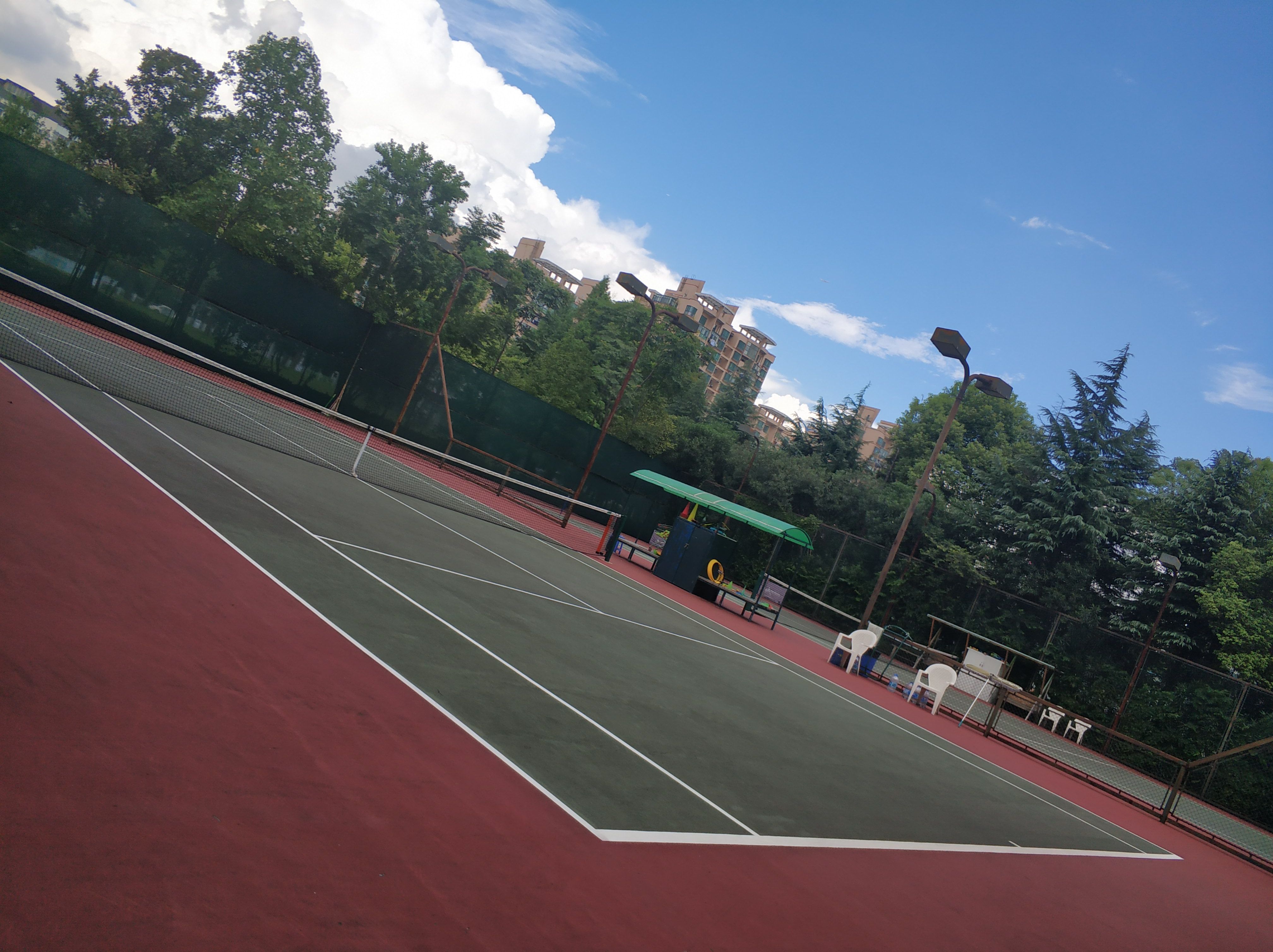 南箐園公共運(yùn)動(dòng)場