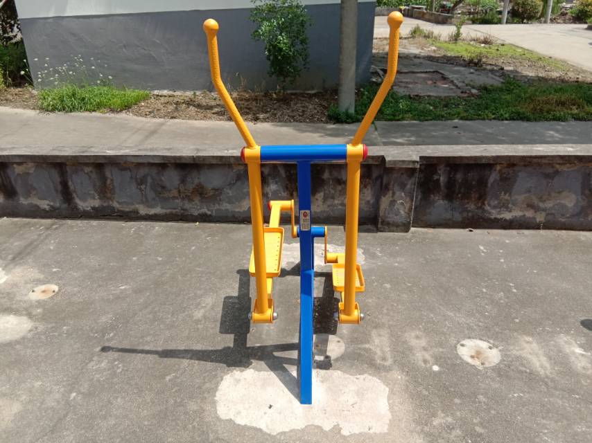 室外橢圓機(jī) 室外橢圓機(jī)