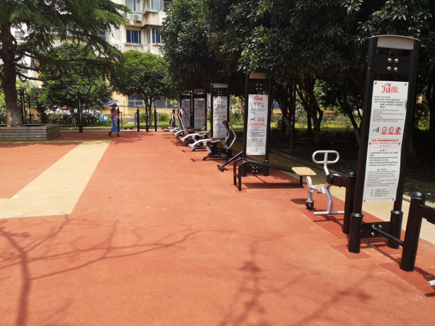 萬泰花園居委健身點(diǎn)A