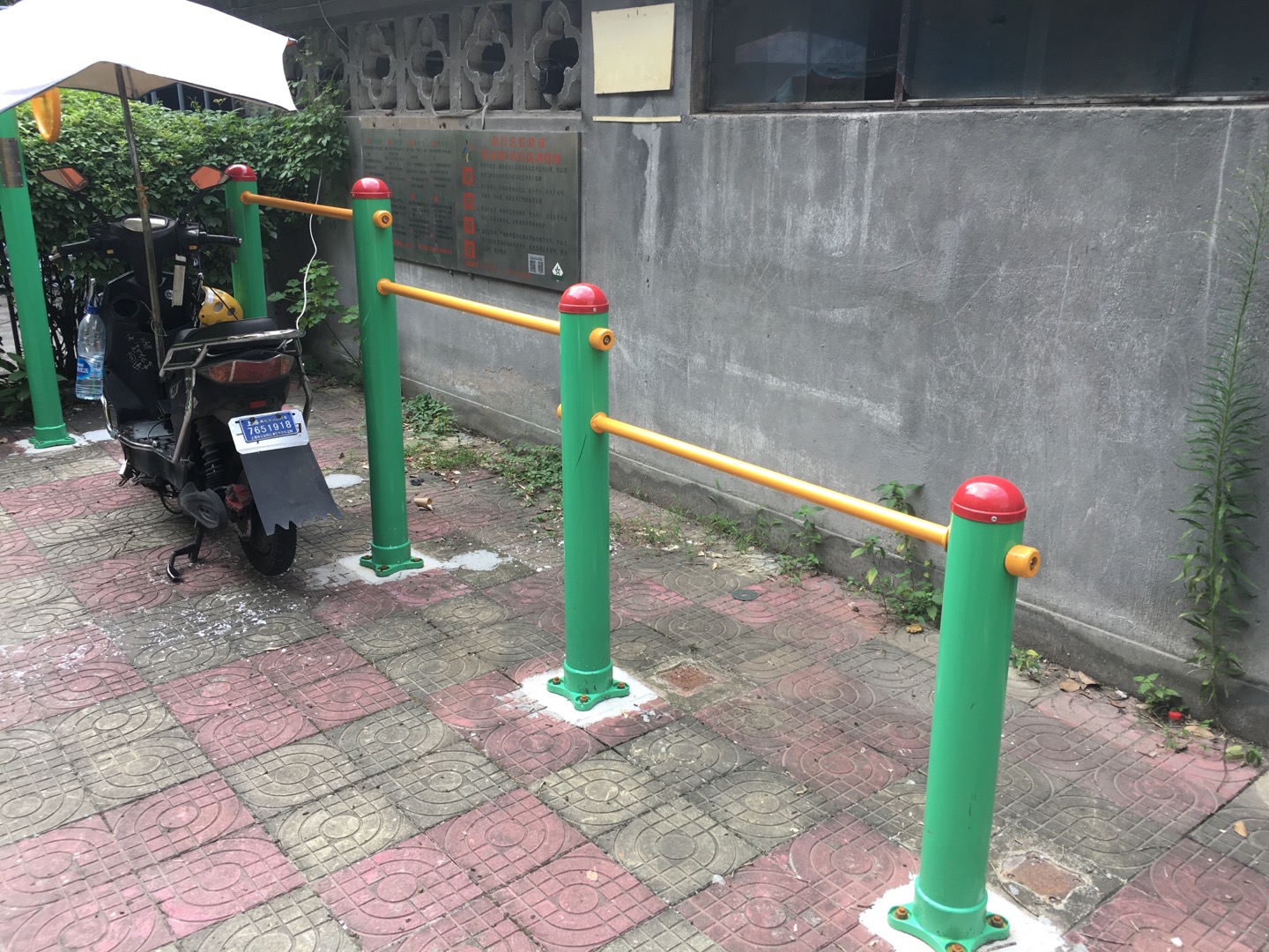 多聯(lián)壓腿架 多聯(lián)壓腿架