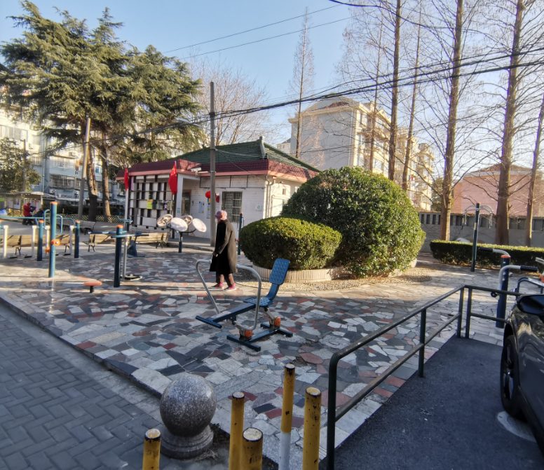 嶗六居委會(huì)健身點(diǎn)