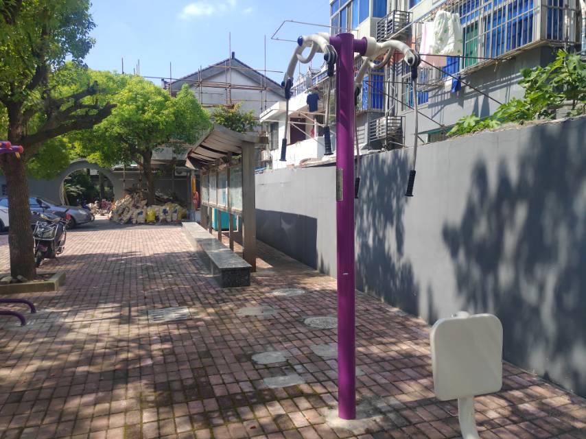 上肢牽引器(兩站位) 上肢牽引器(兩站位)