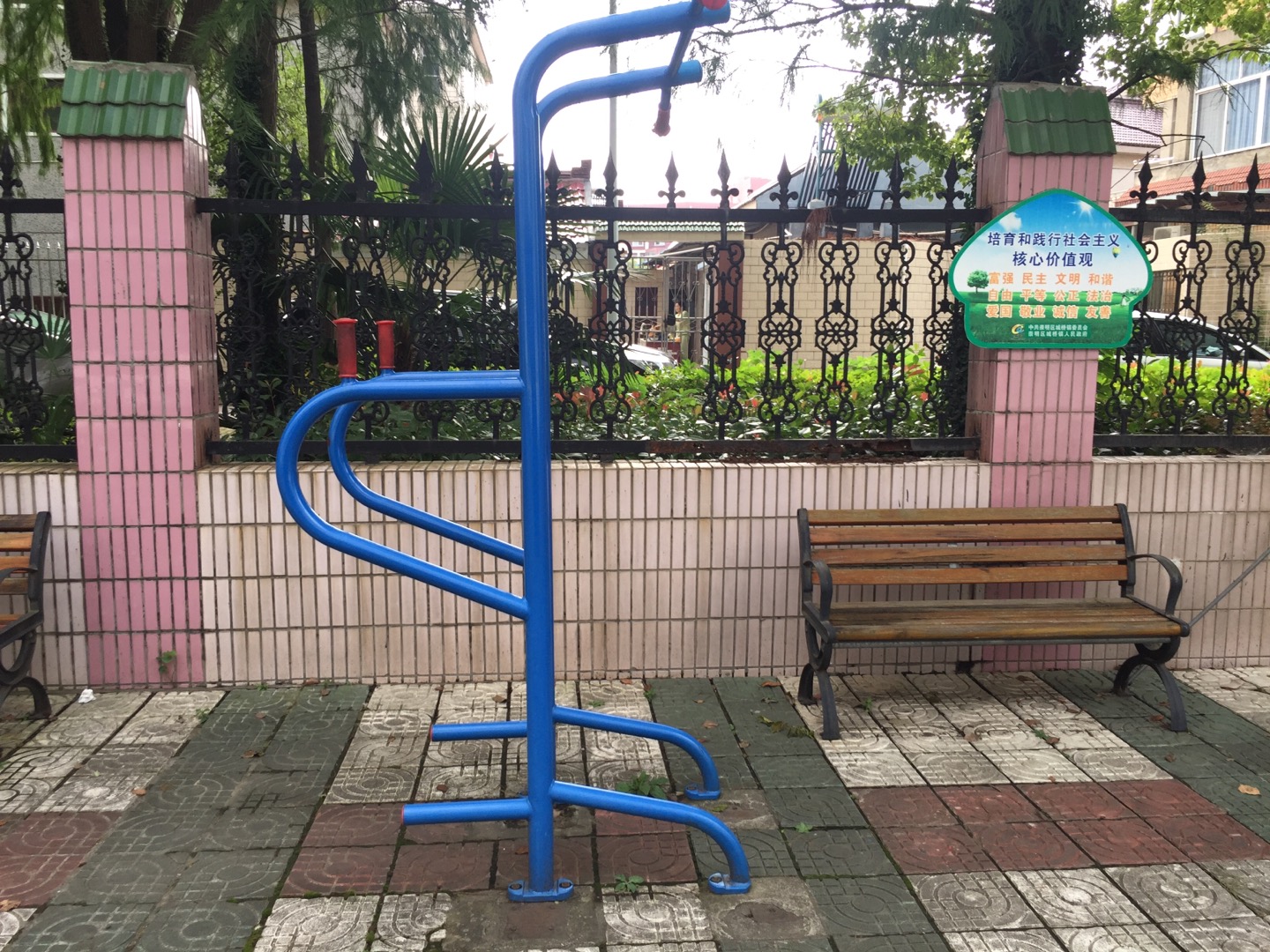 多功能訓(xùn)練器 多功能訓(xùn)練器