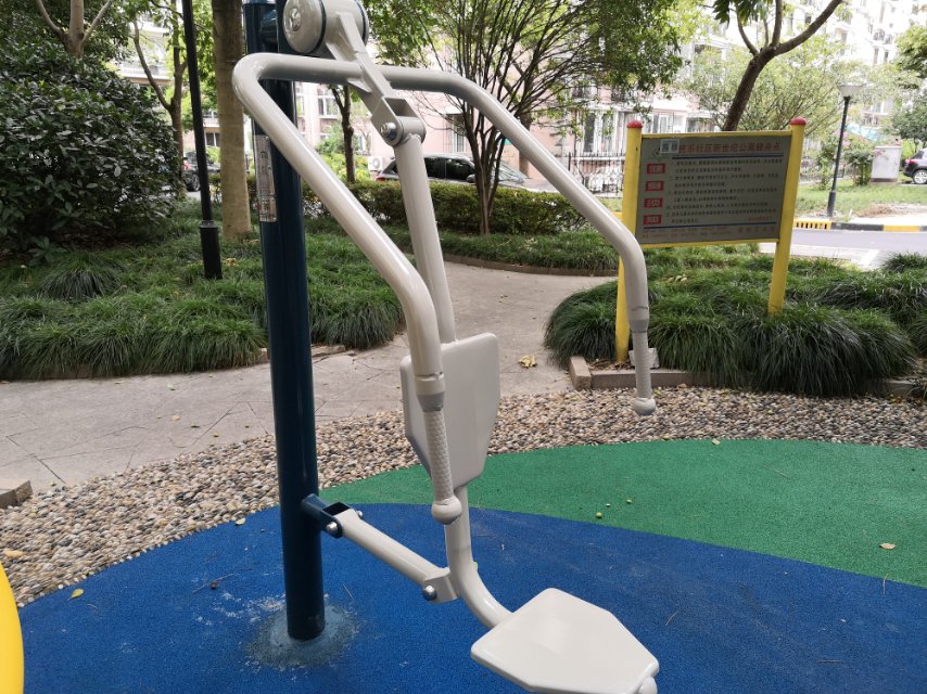 坐推訓(xùn)練器 坐推訓(xùn)練器