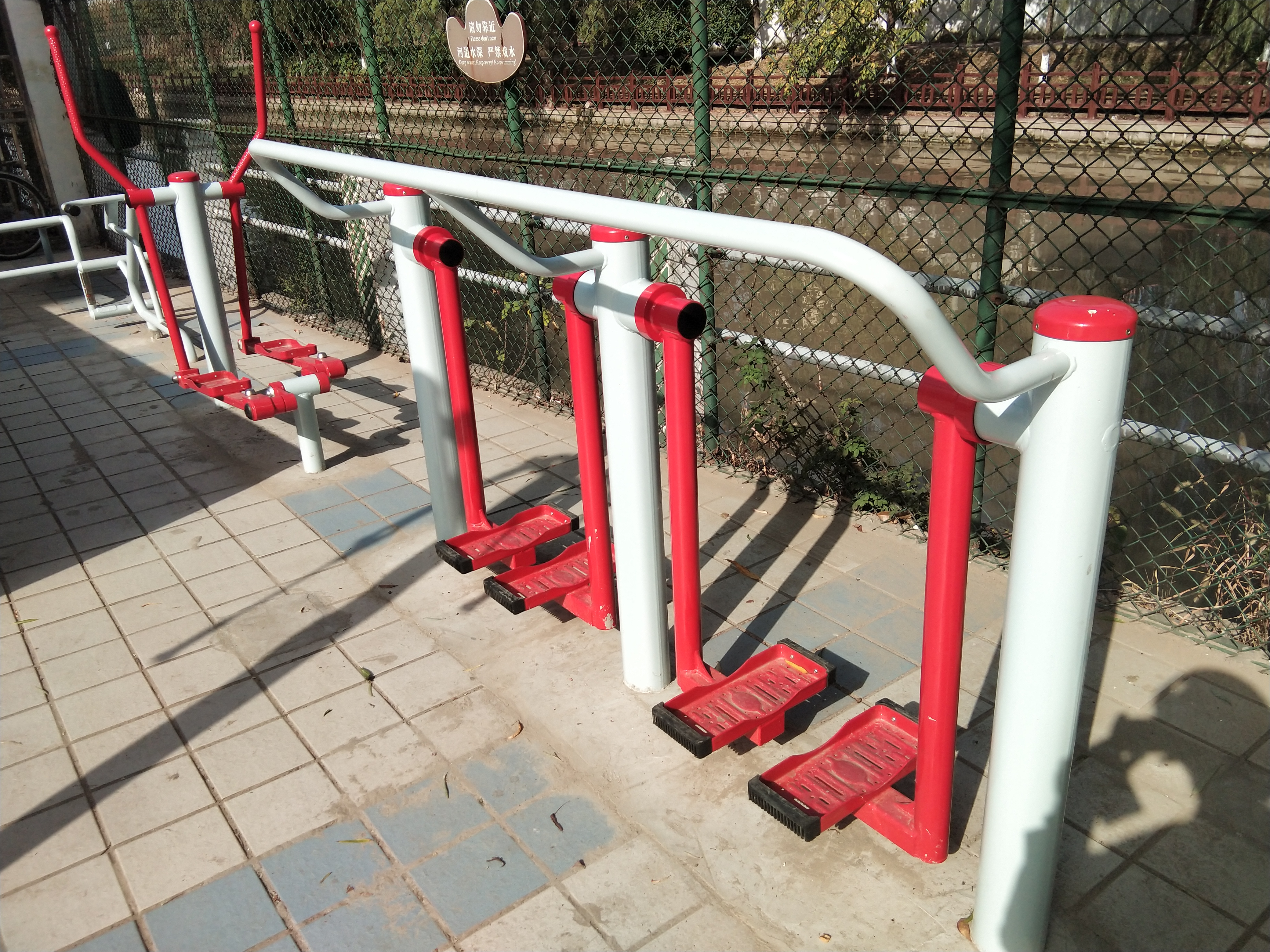 兩聯(lián)漫步機(jī)