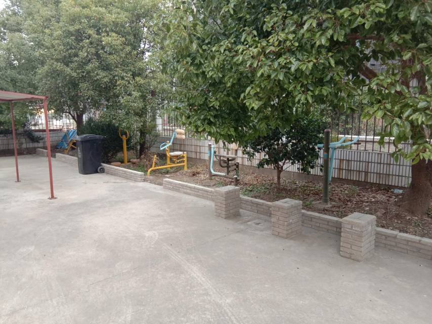 陸路村8組健身點