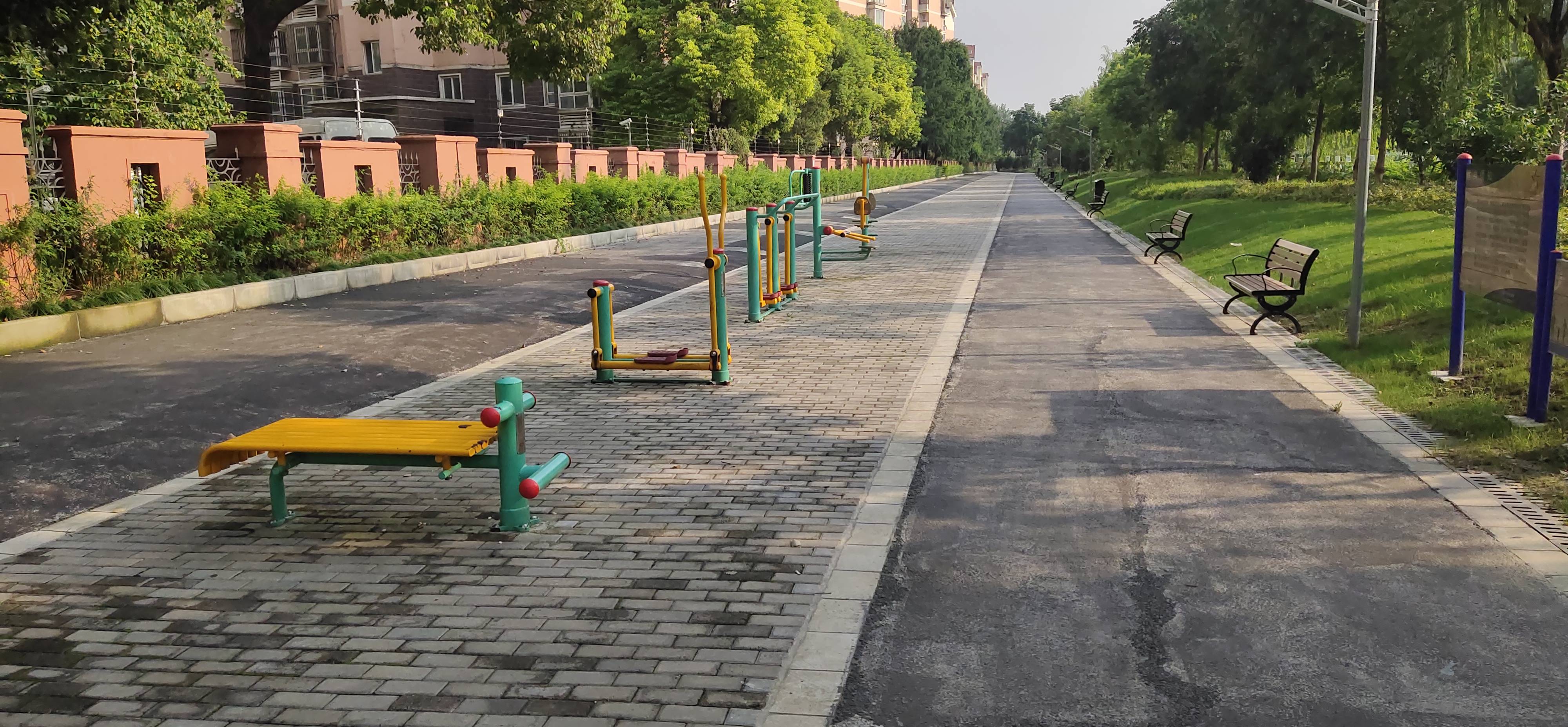 愛博兩村沿河健身苑點