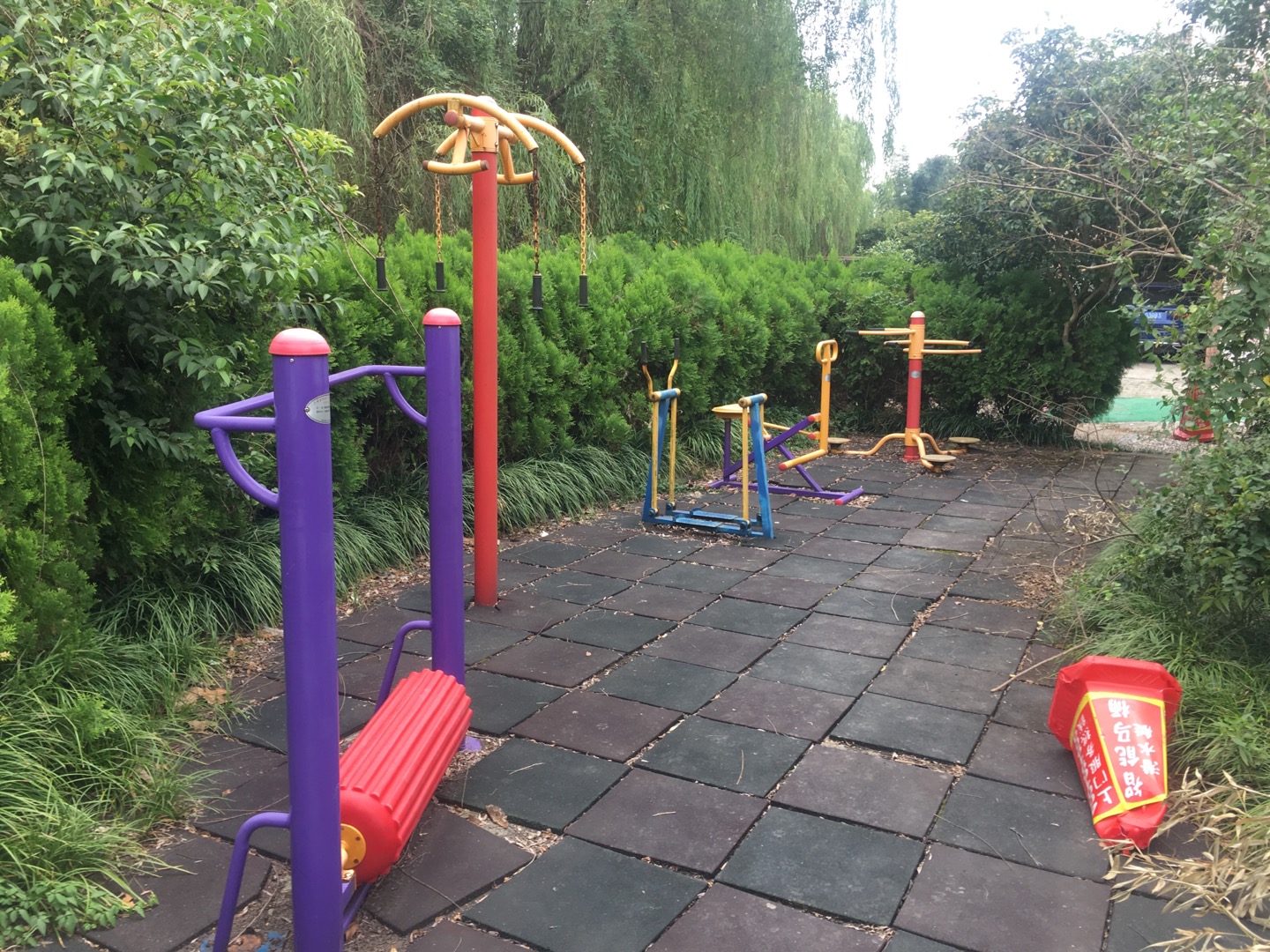 淶亭綠辰家園益智健身點(diǎn)