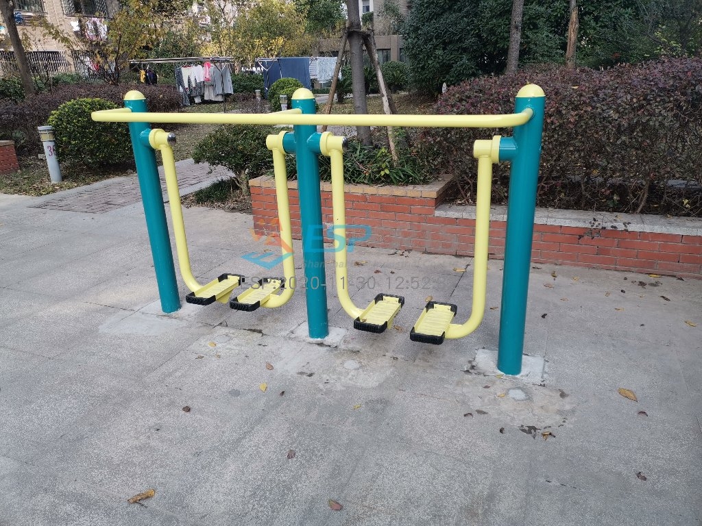 二位智能太空漫步機(jī)