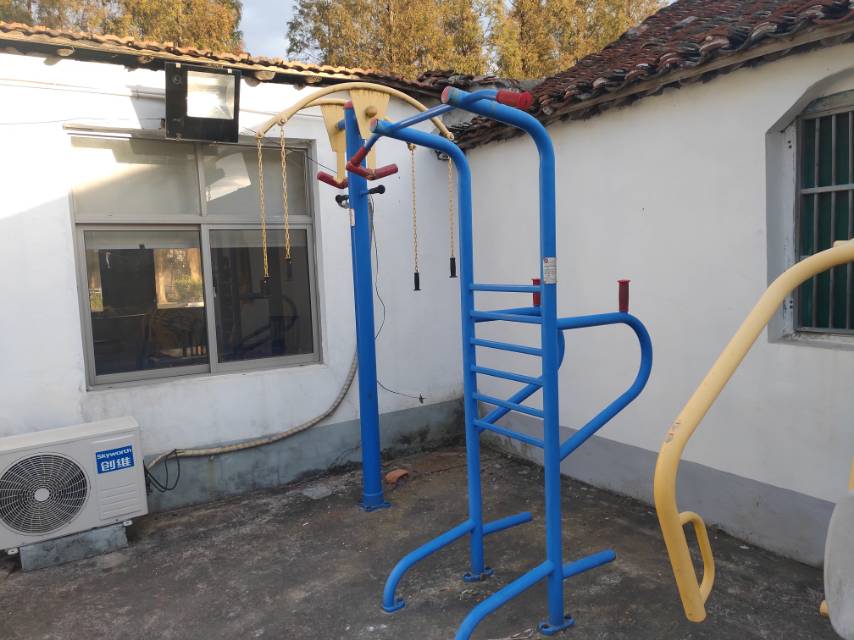 多功能訓(xùn)練器