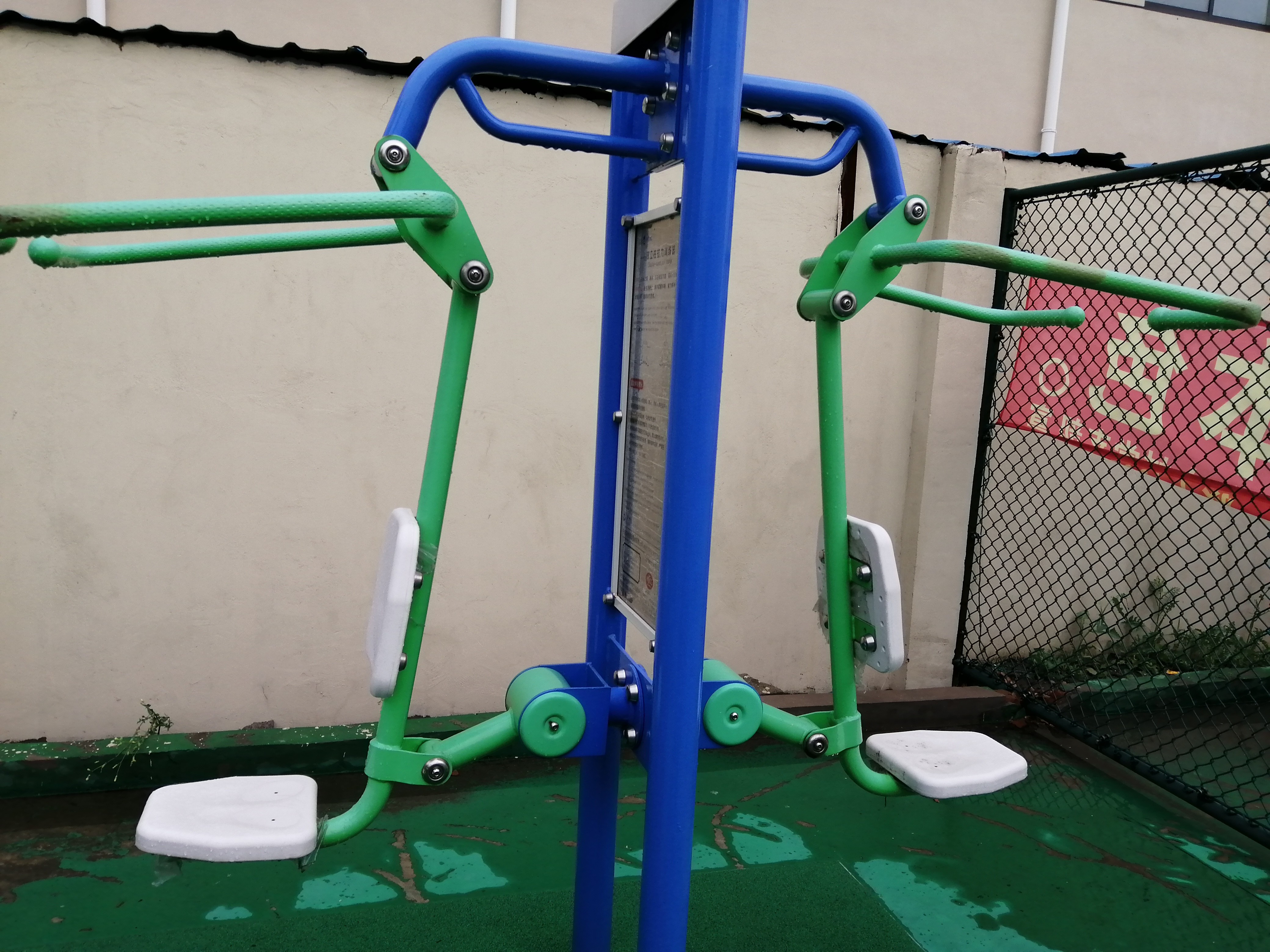 雙立柱拉力訓(xùn)練器 雙立柱拉力訓(xùn)練器