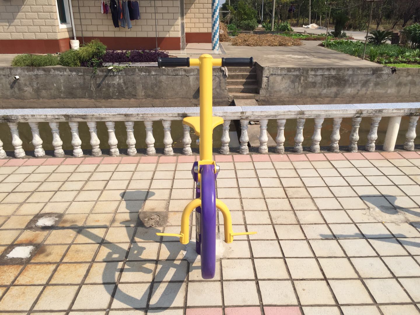 健騎機(jī) 健騎機(jī)