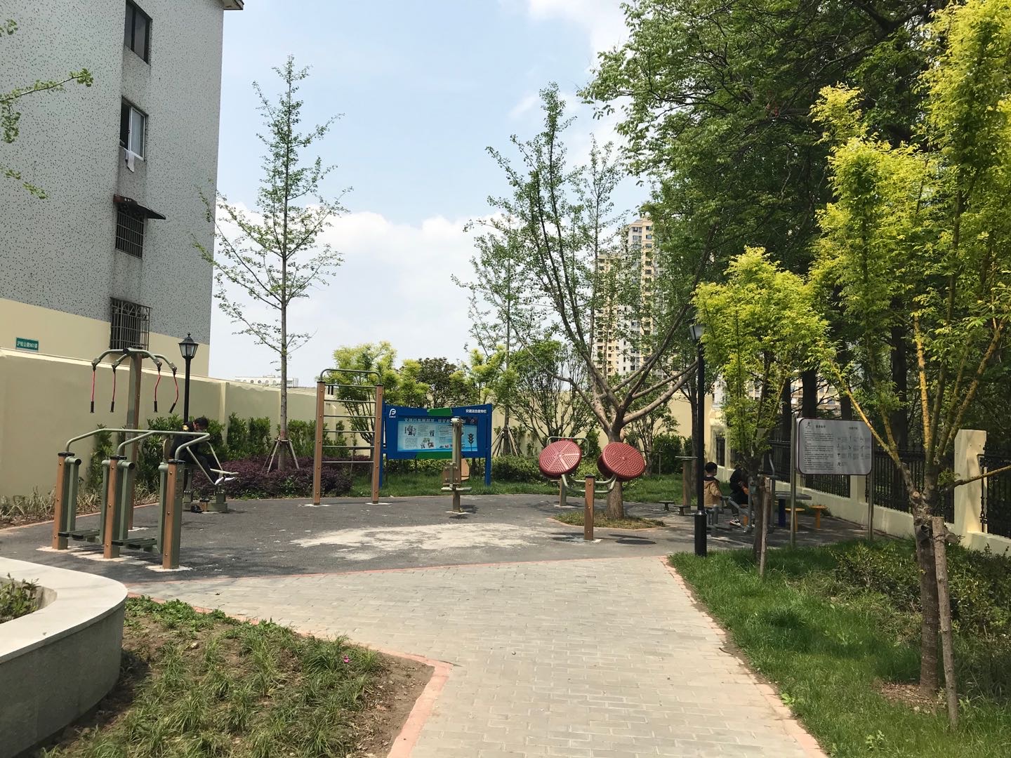 北虹路市民益智健身苑點(diǎn)