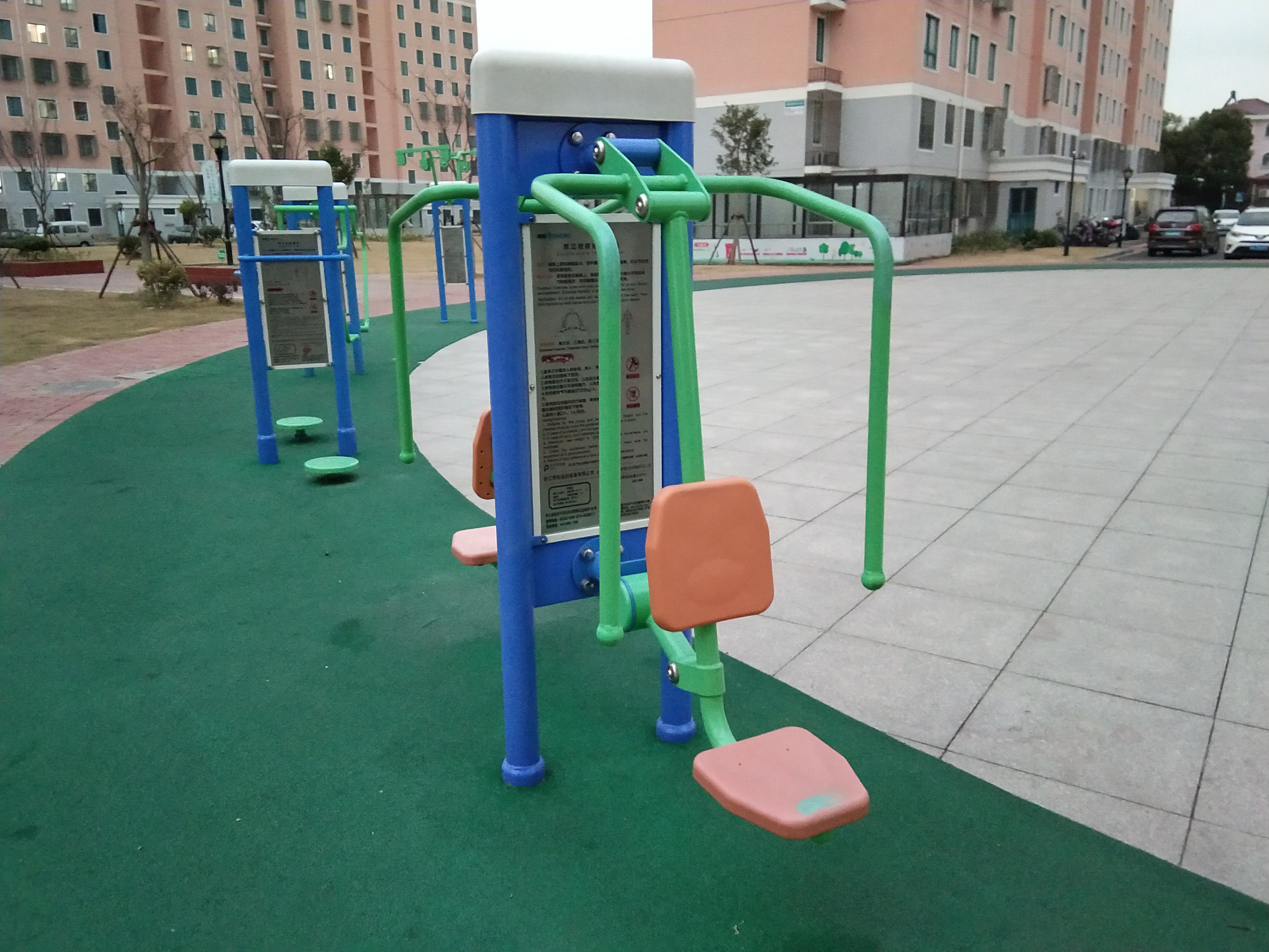 雙立柱前推訓(xùn)練器