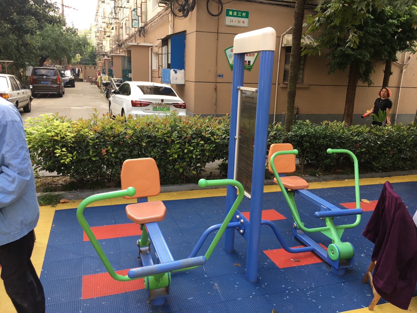 雙立柱平推平拉訓(xùn)練器 雙立柱平推平拉訓(xùn)練器