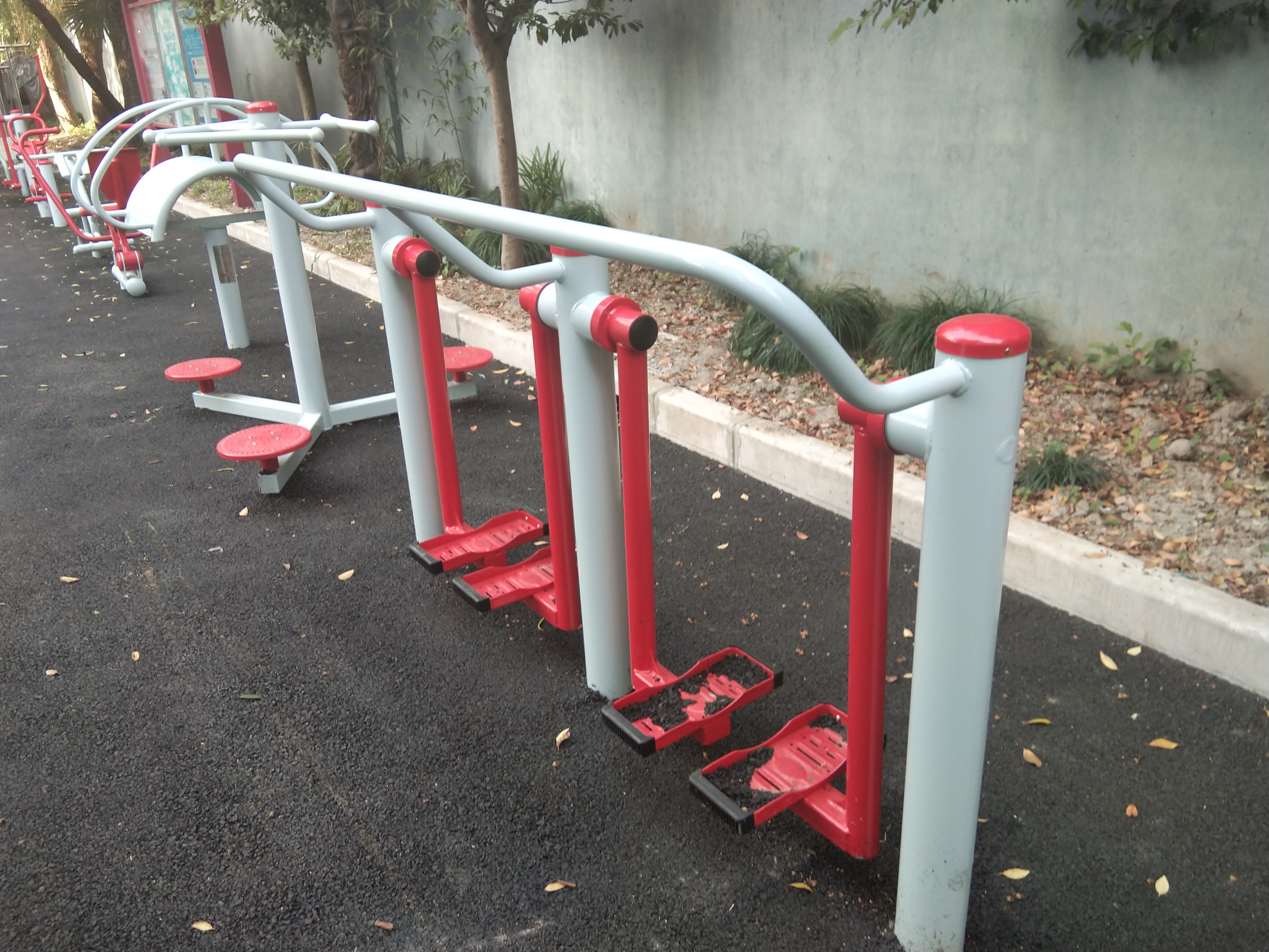 兩聯(lián)漫步機(jī)