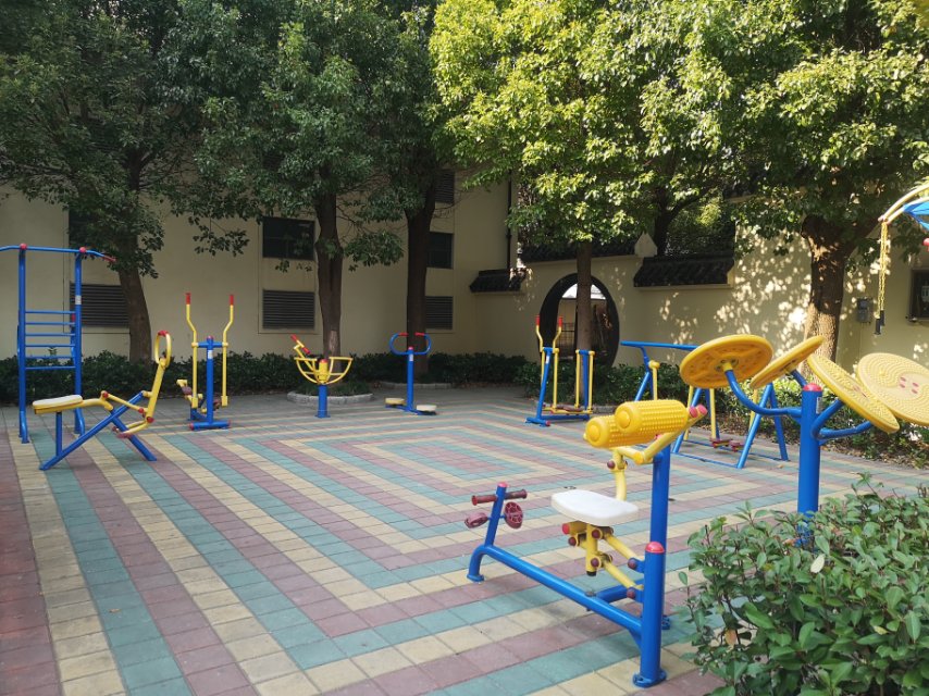 香楠路居委健身苑點