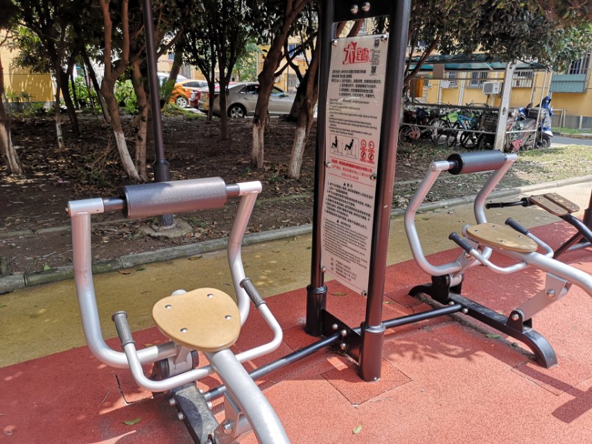 自重式背部訓(xùn)練器 自重式背部訓(xùn)練器