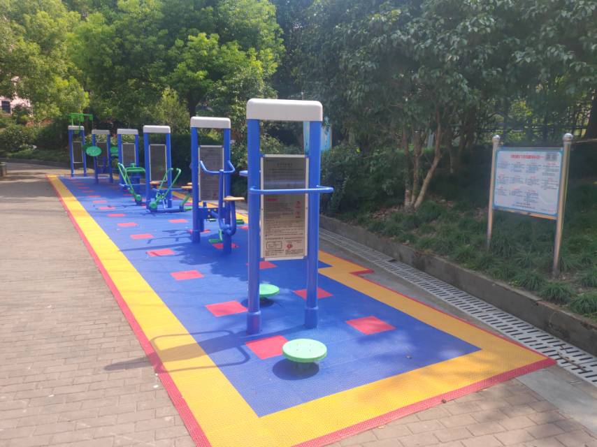 泗塘六村健身點(diǎn)