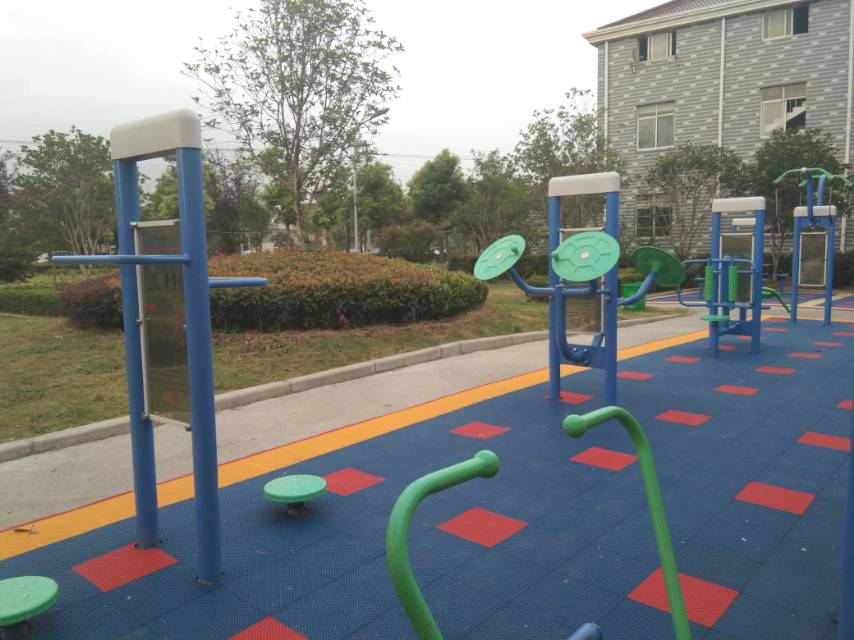 月獅村健身苑點(diǎn)C