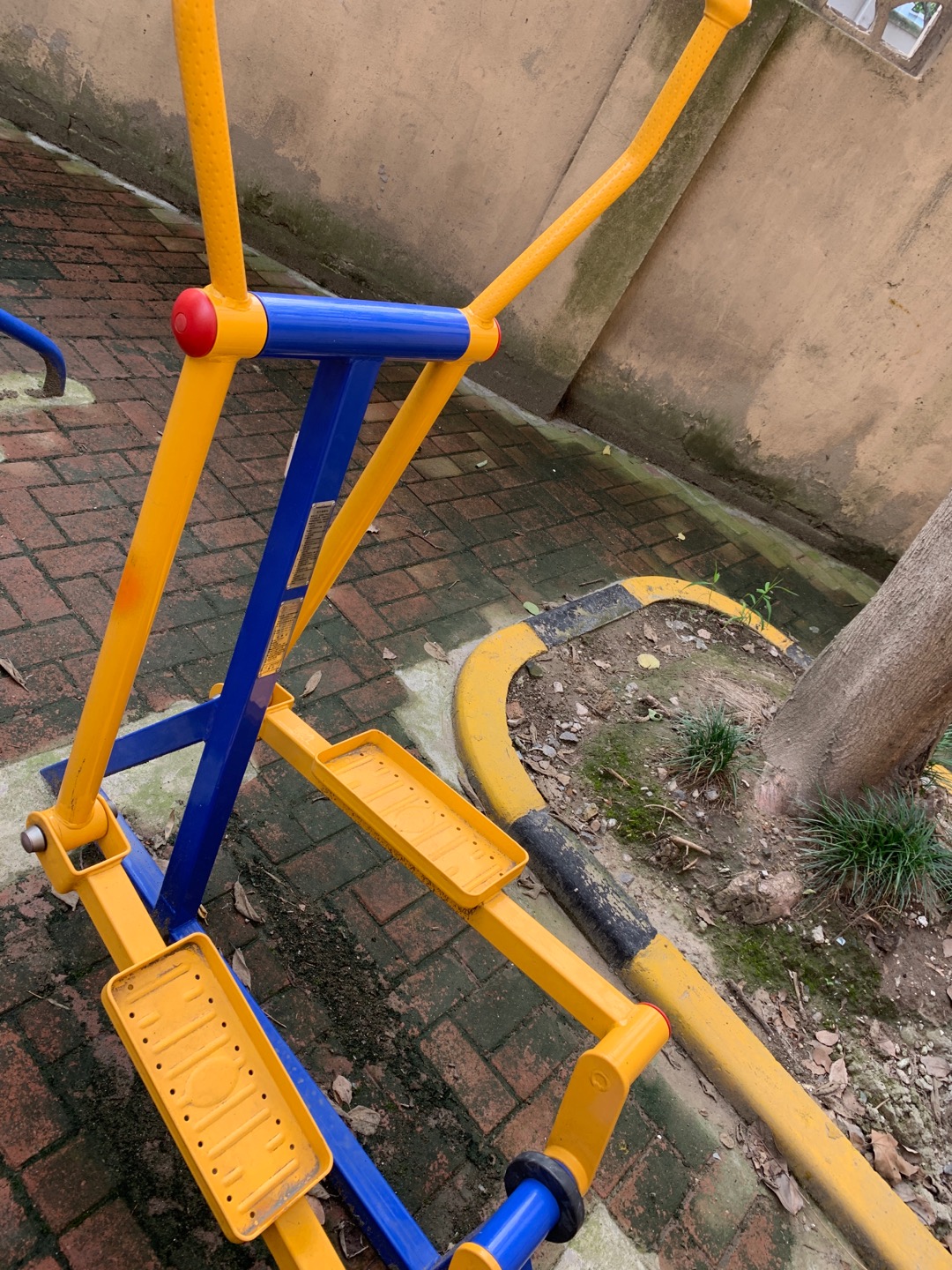 室外橢圓機(jī) 室外橢圓機(jī)