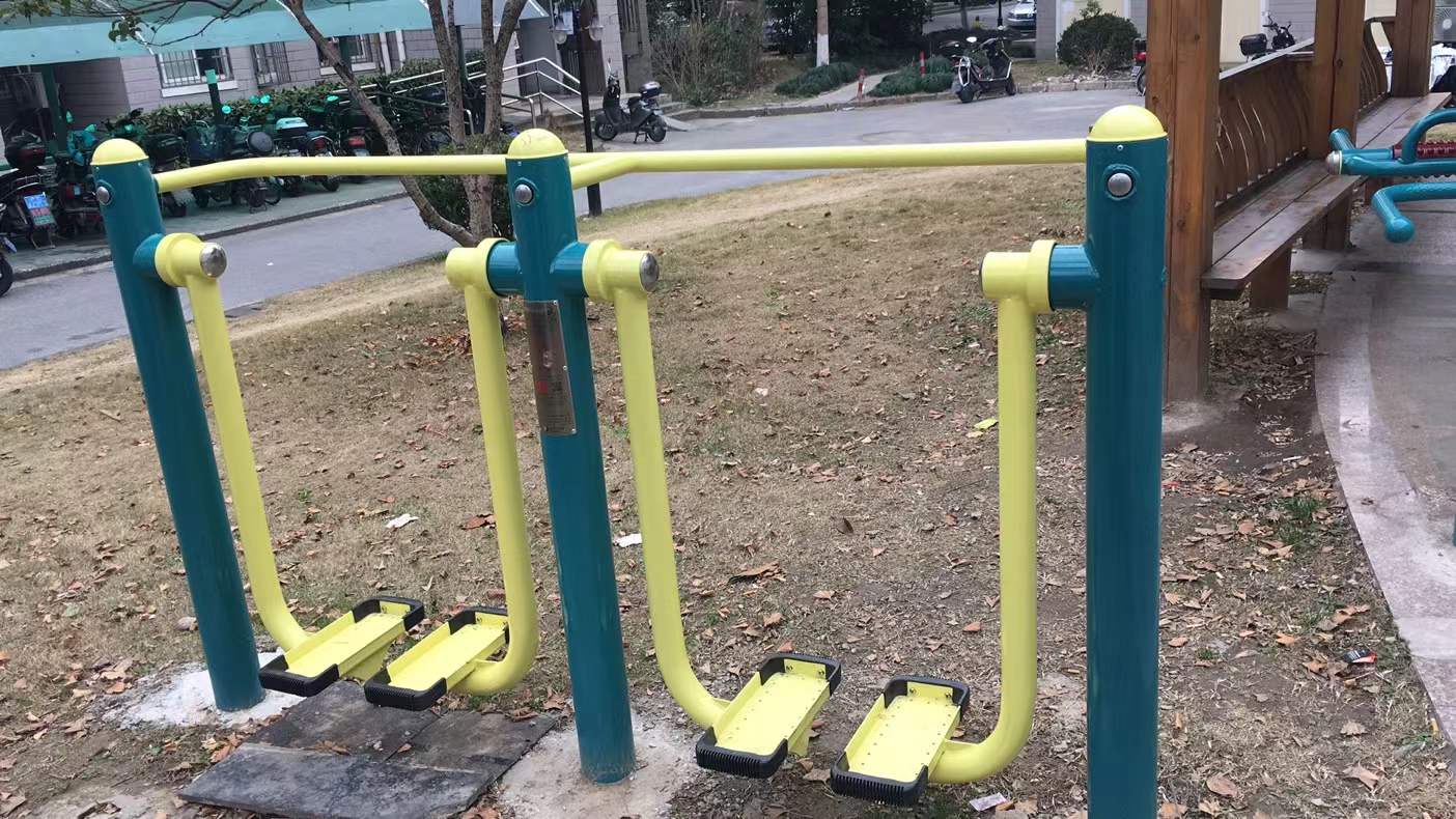 二位智能太空漫步機