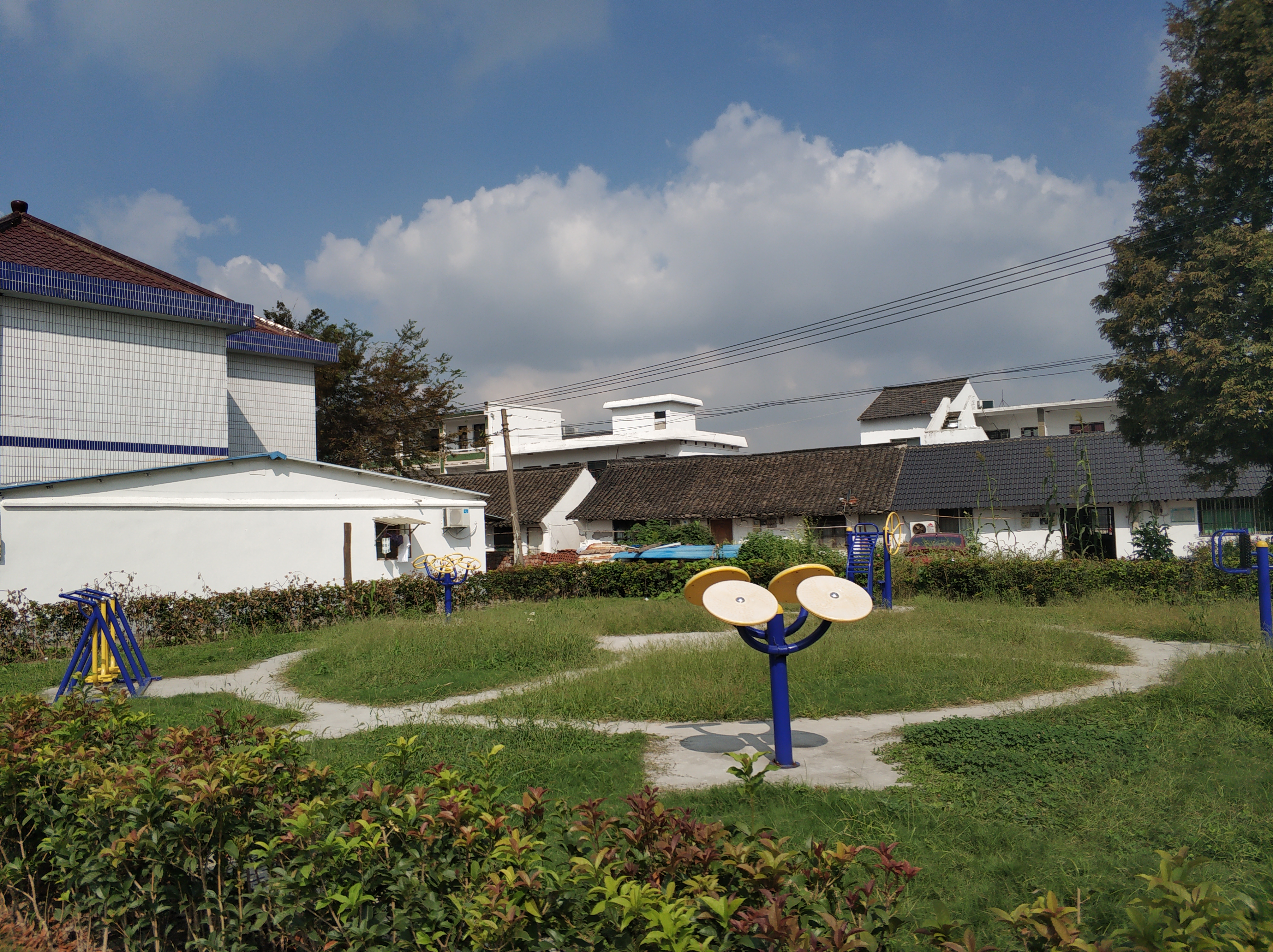 團(tuán)結(jié)村康莊小區(qū)健身點(diǎn)