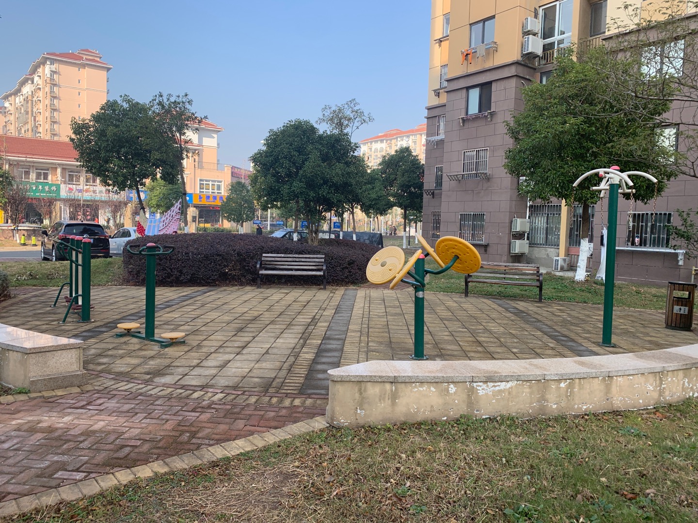 惠益新苑西苑健身點(diǎn)