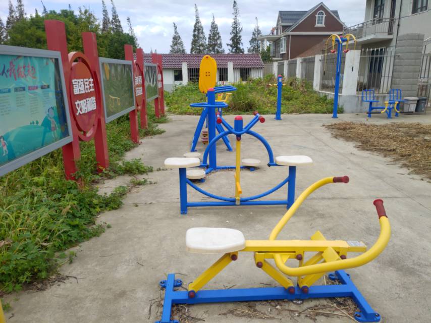 豎新鎮(zhèn)大椿村健身點(diǎn)三