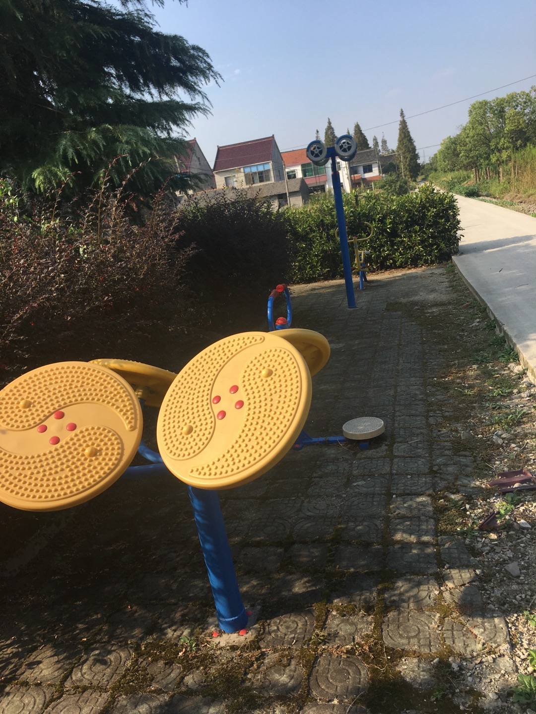 南三村龔南隊(duì)健身點(diǎn)