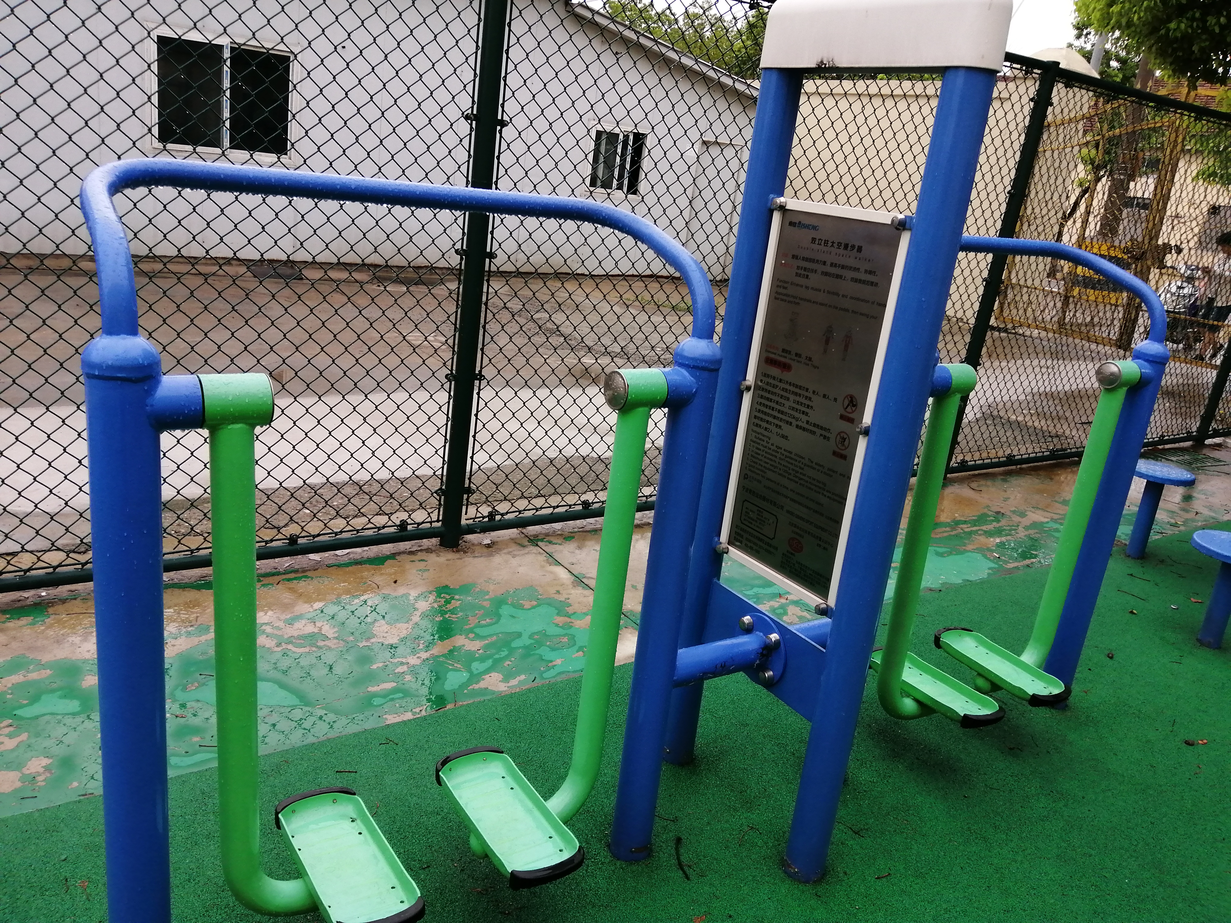 雙立柱太空漫步器 雙立柱太空漫步器