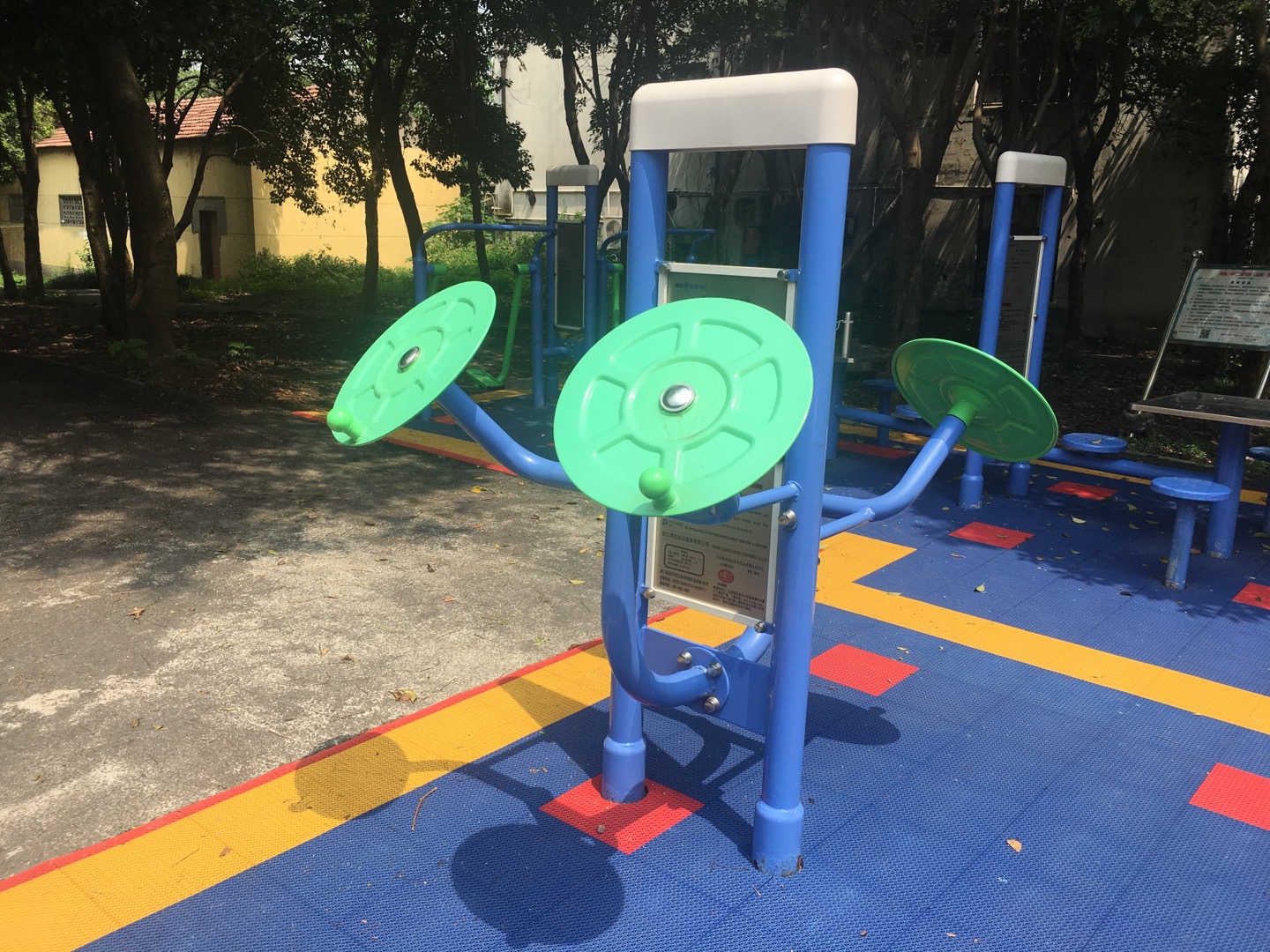 雙立柱太極揉推器 雙立柱太極揉推器