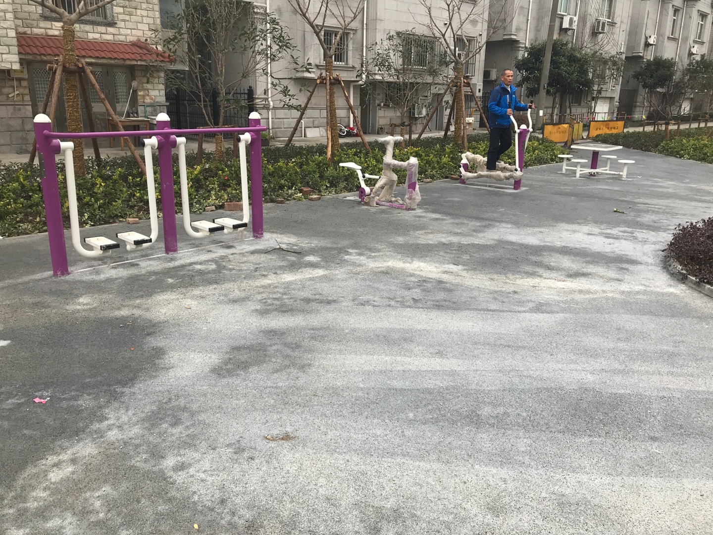 九亭鎮(zhèn)中心路小區(qū)益智健身點