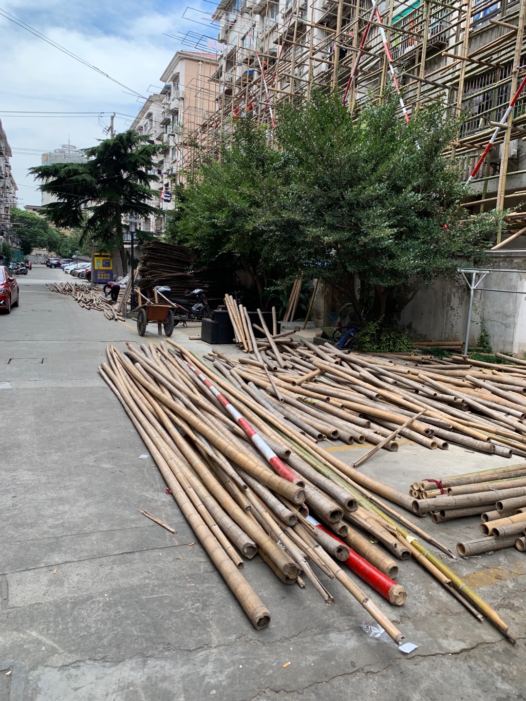 張華浜居委長(zhǎng)江路20弄健身點(diǎn)