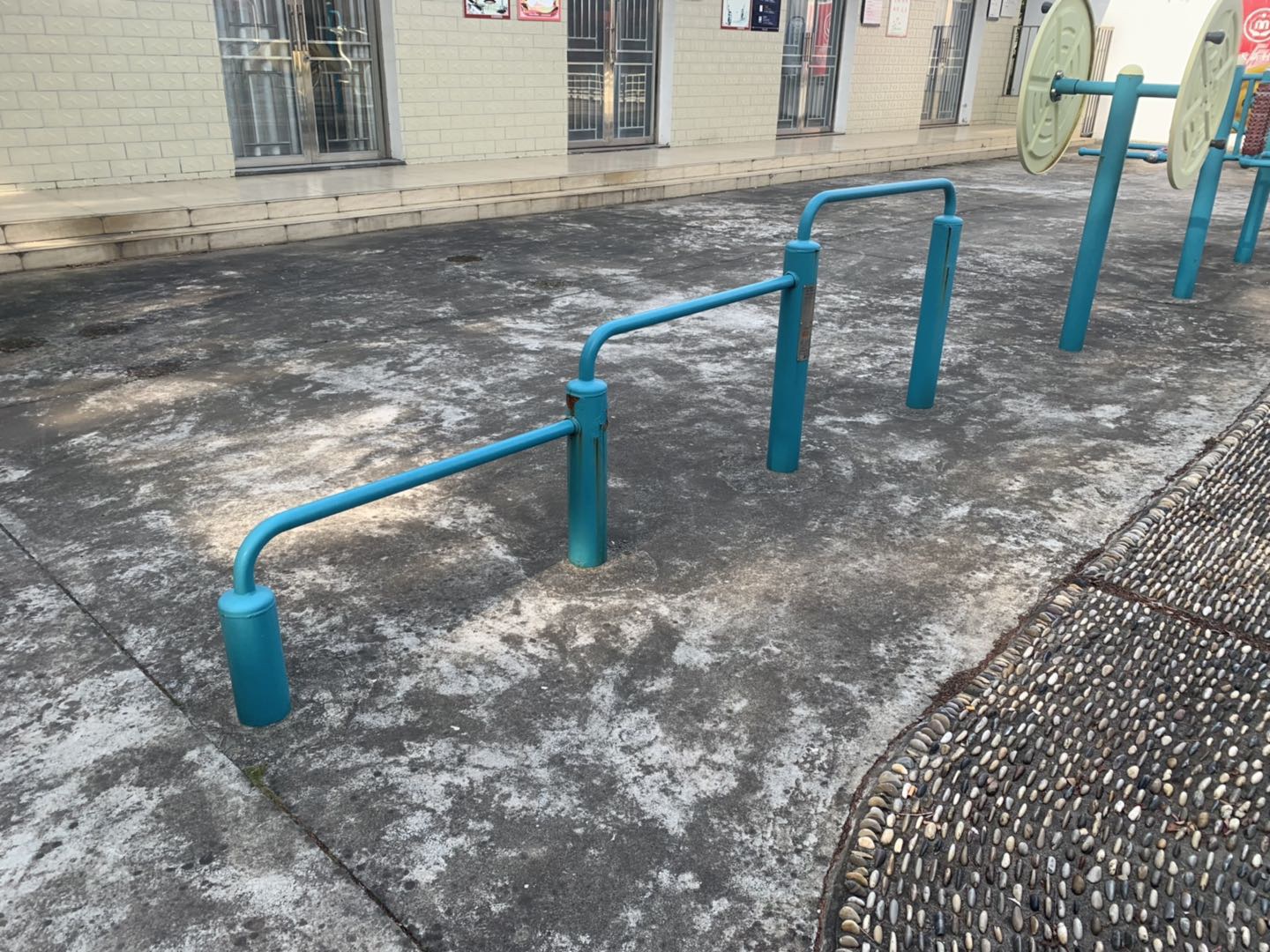 彈震壓腿器 彈震壓腿器