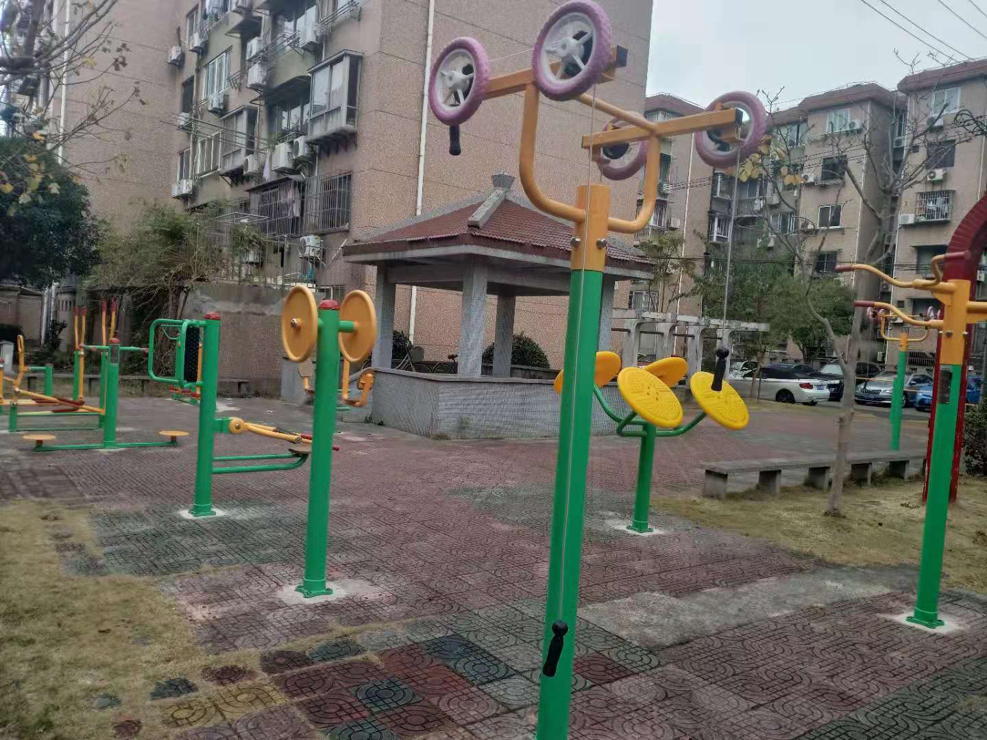 上虹居委五街坊健身點