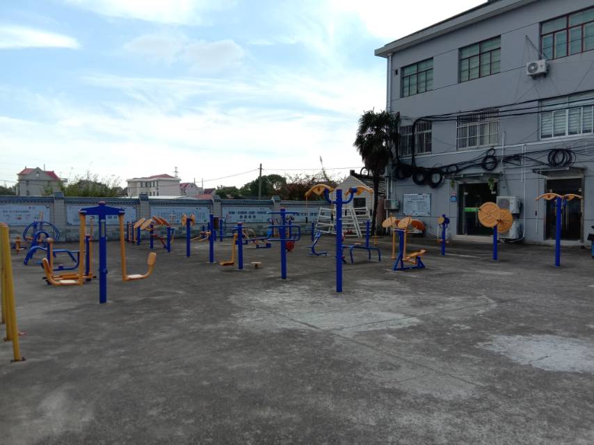 紀(jì)念路289弄健身點(diǎn)