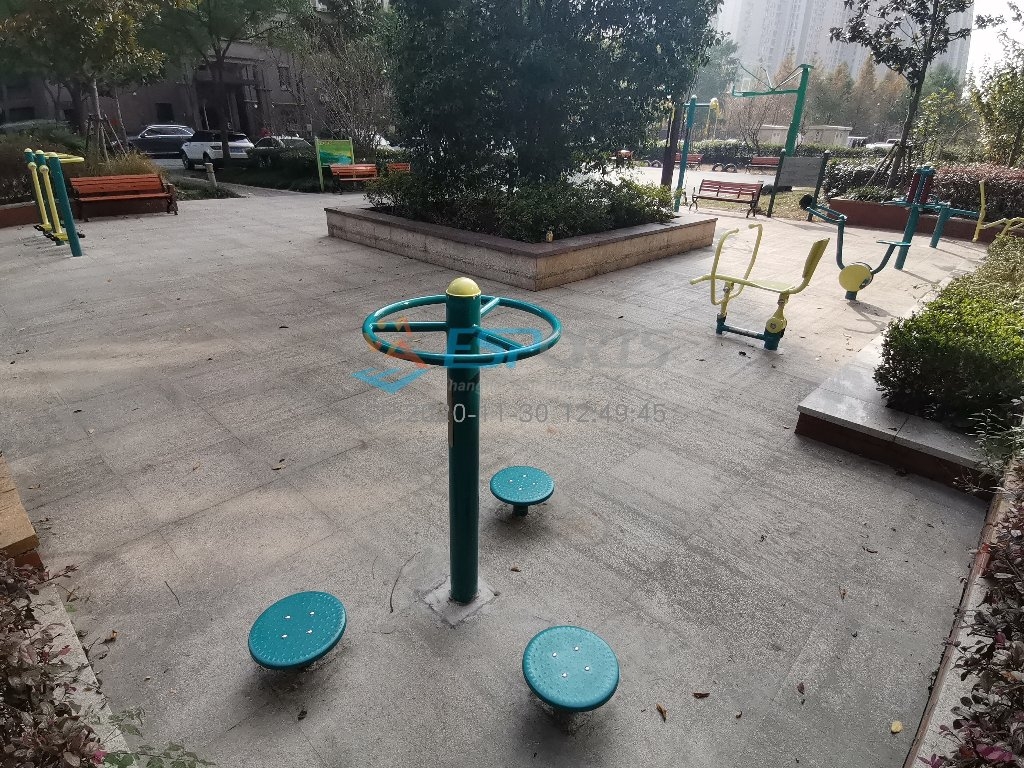 三林鎮(zhèn)三舒路62弄健身點(diǎn)