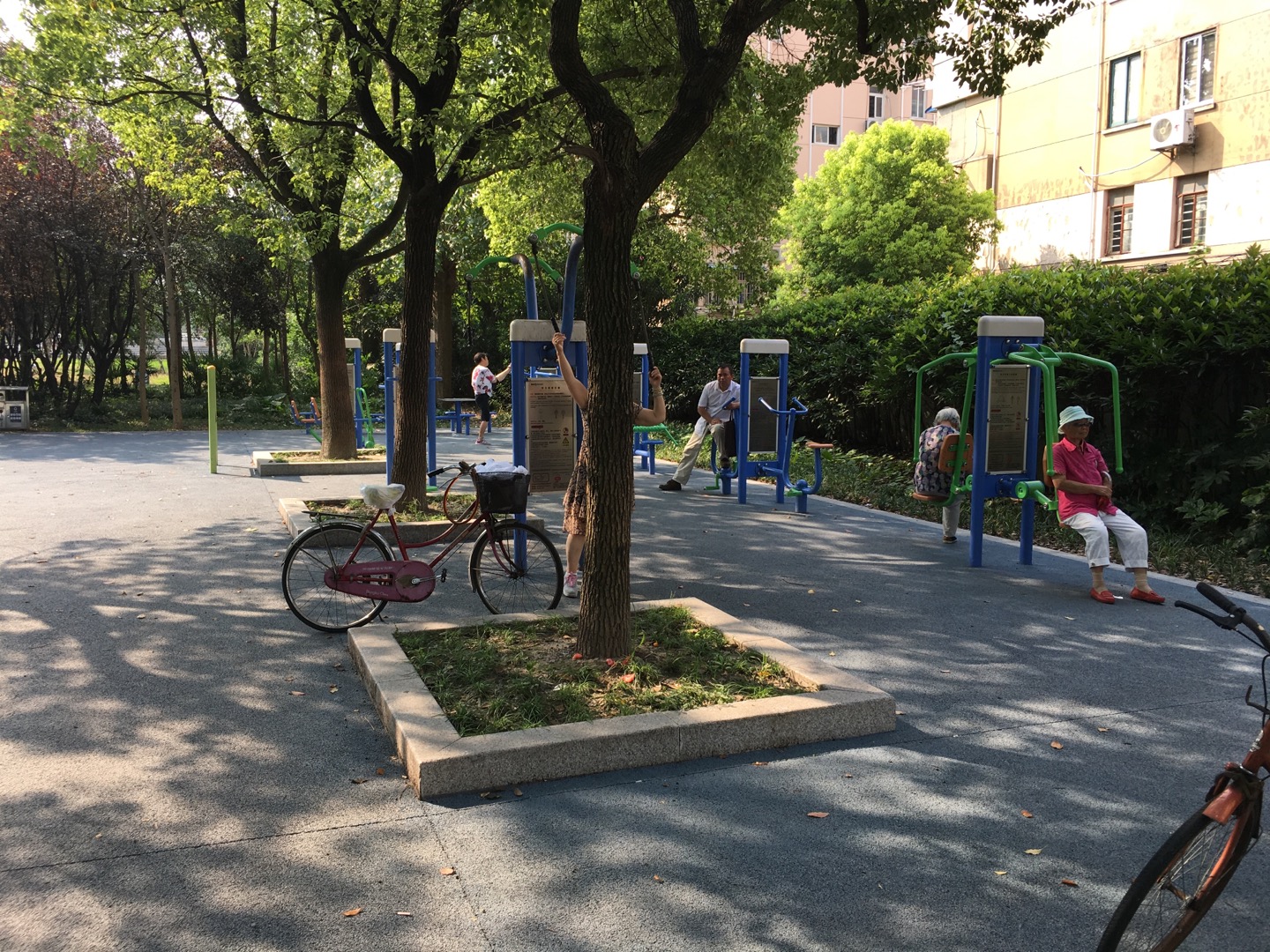 海濱四村居委健身點(diǎn)1