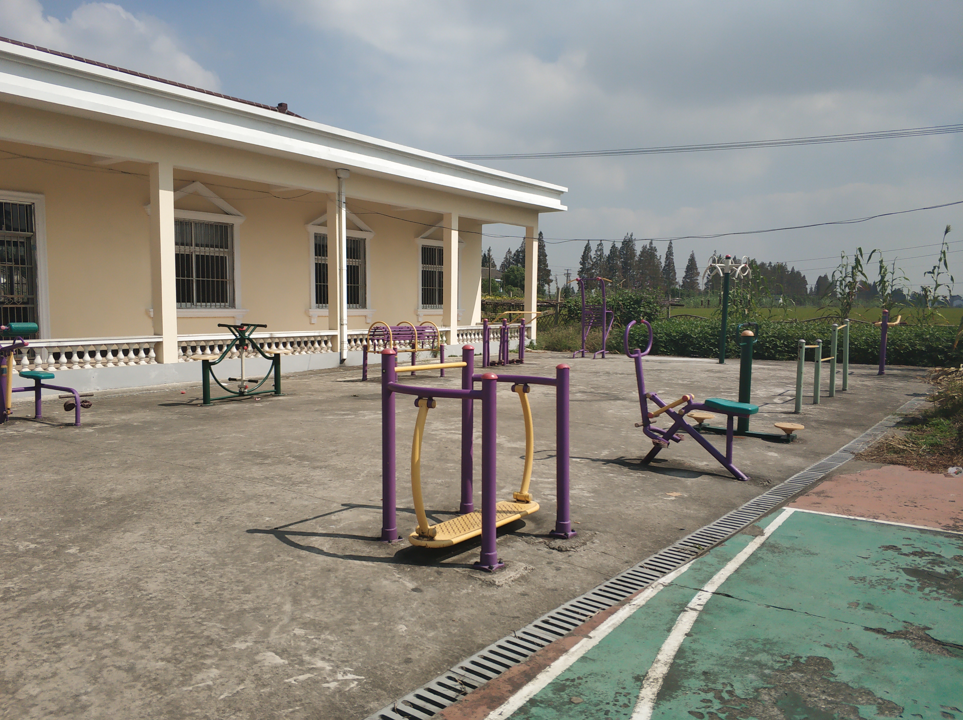 東勤村健身點(diǎn)