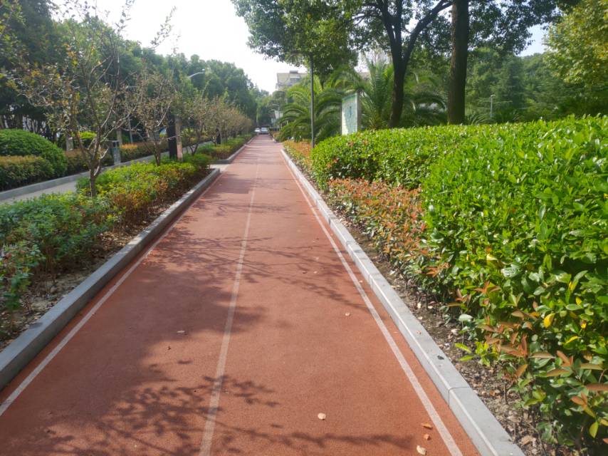 市民廣場(chǎng)健康步道