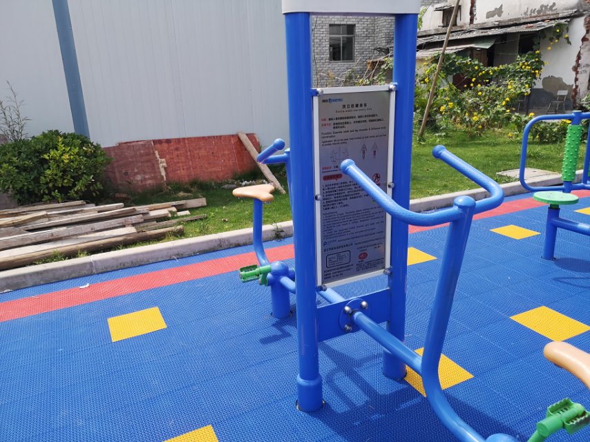 雙立柱健身車(chē) 雙立柱健身車(chē)